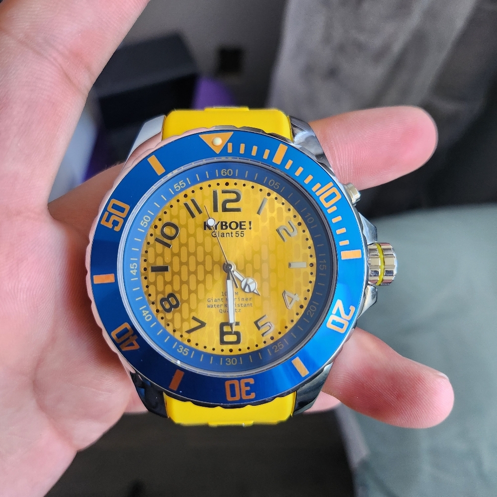 Kyboe giant 55 blue and yellow watch💛 b